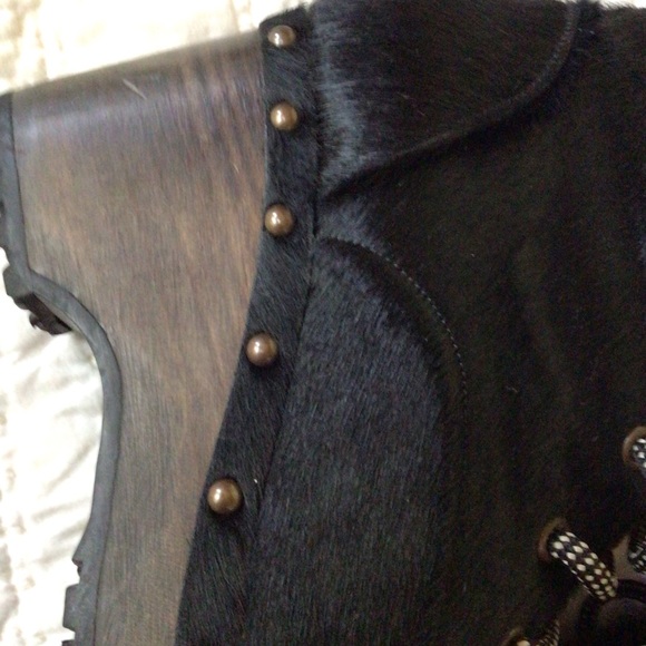 Opening Ceremony
Joelle Studded Lace-Up Leather Bootie 38/8 - Picture 11 of 13